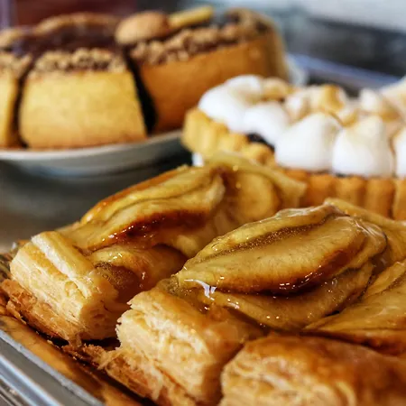 Clara فندق مبيت وإفطار 4*