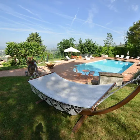 Clara Bed & Breakfast 4*