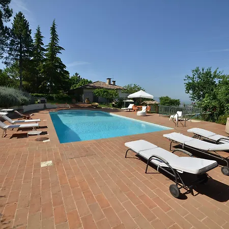 فندق مبيت وإفطار Clara